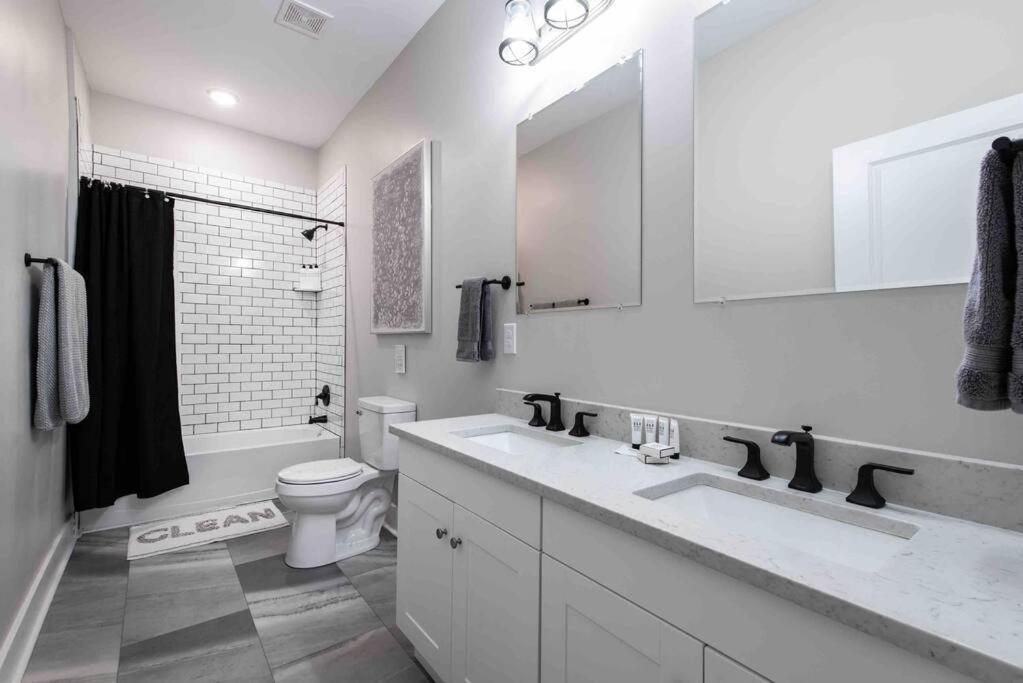 Newly Renovated 3 Bedroom Shelby Park Home **Free Parking** Louisville Eksteriør bilde