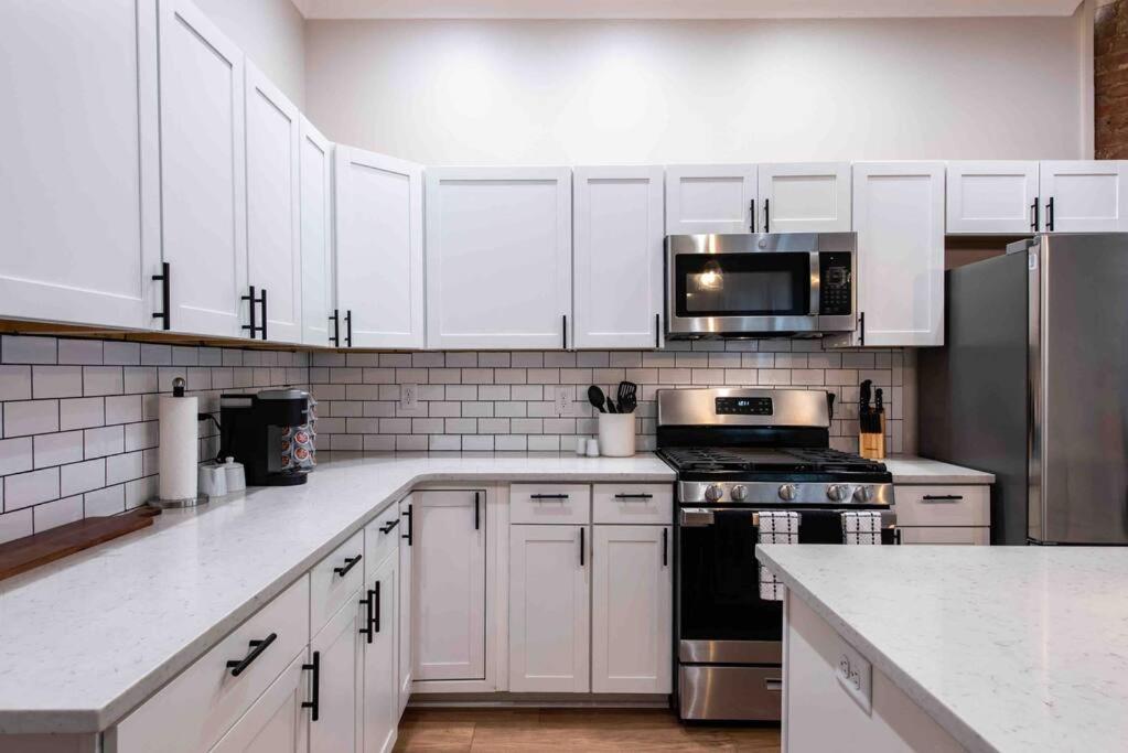 Newly Renovated 3 Bedroom Shelby Park Home **Free Parking** Louisville Eksteriør bilde